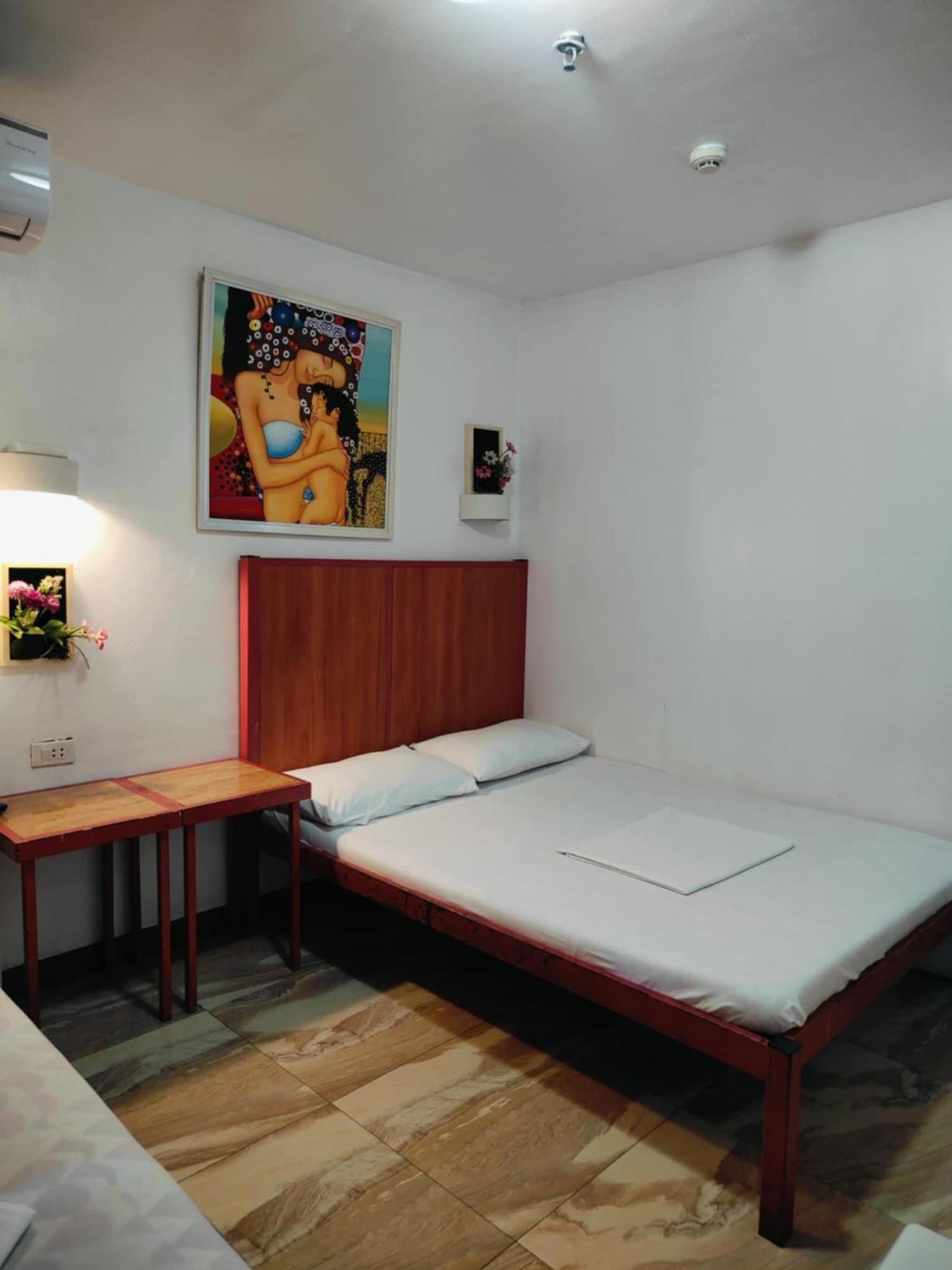 Stay Malate Manila Exterior photo